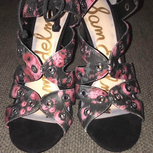 Sam Edelman Floral Heels - Picture 2 of 8